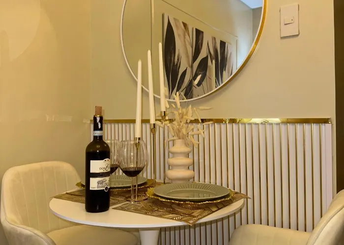 Quezon Luxury Unit Sun Residences Welcome Rotonda Espana مانيلا